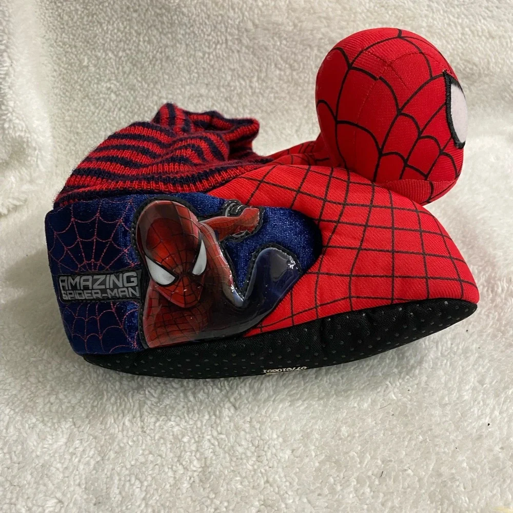 Spider man little boy slippers!